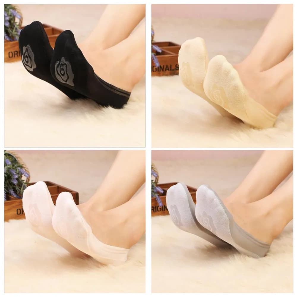 1 pair of summer new ladies silicone boat  invisible cotton sole non-slip slippers non-slip socks  lace socks for women