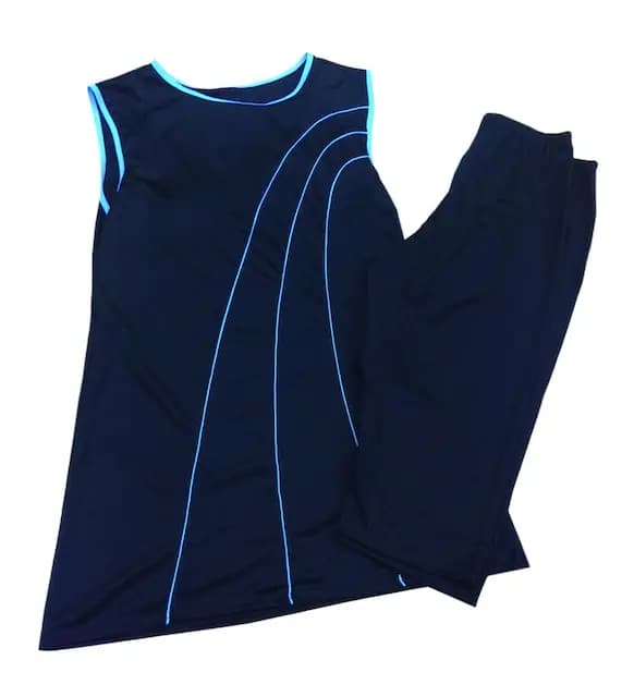 Hijab with semi -closed japone sleeve doesn't stick to the swimsuit with pads