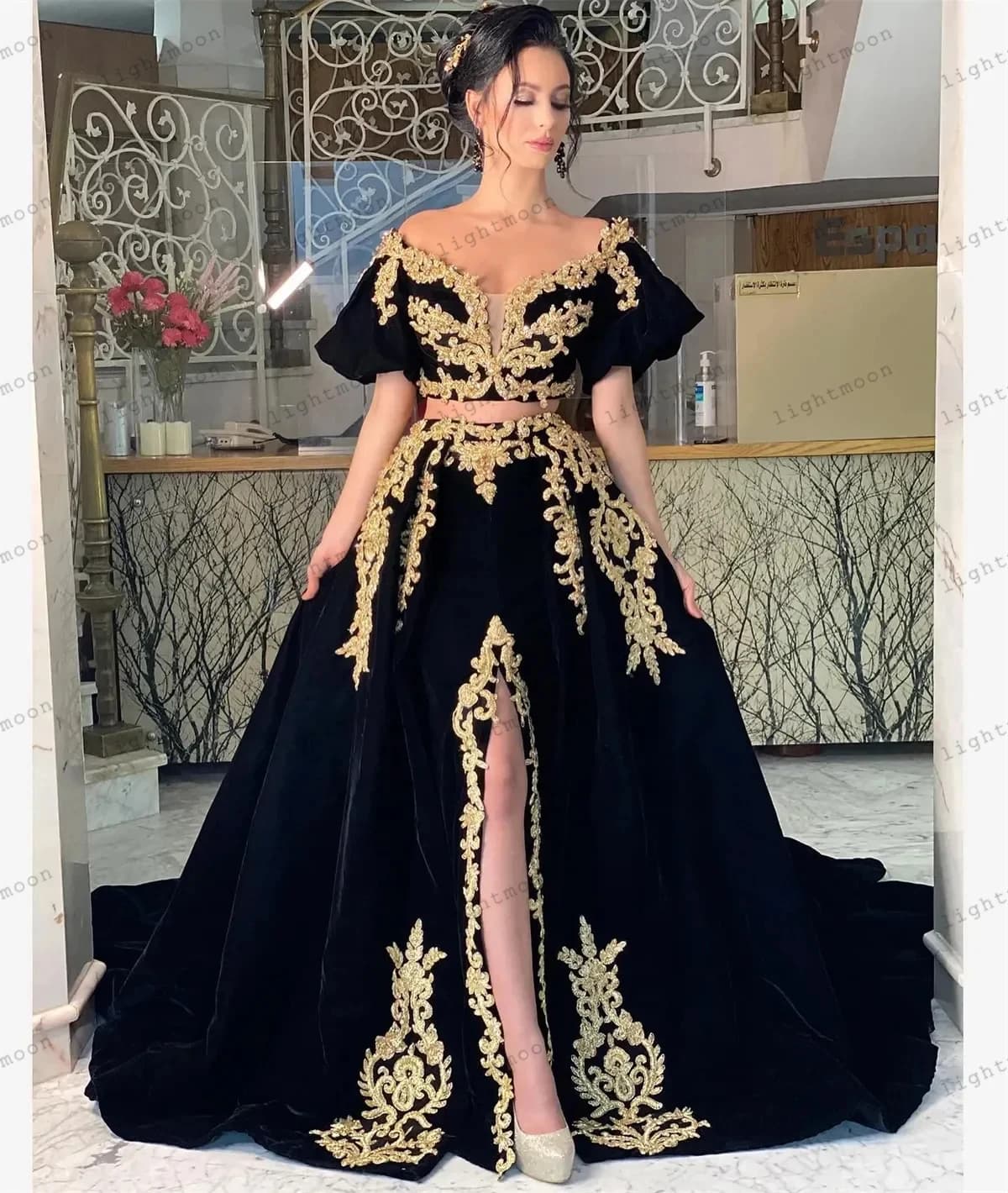 Gorgeous Evening Dresses A-Line Satin Prom Dress Off The Shoulder Ball Gowns Appliques Floor Length Vestidos De Gala Customized