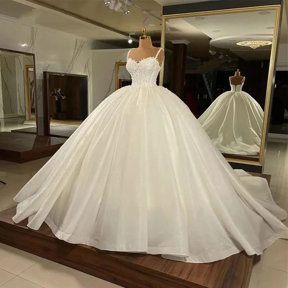 Elegant White Wedding Dresses Sweetheart Lace-up Bridal Gowns Spaghetti Strap Sweep Train Princess Formal Marriage Ball Dress
