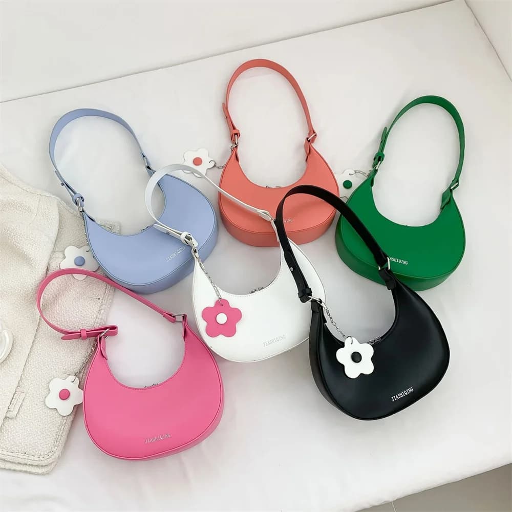 Fashion Shoulder Bag for Women Leather Half Moon Underarm Bag 2023 Luxury Designer Handbag Flower Pendant Casual Crossbody Purse