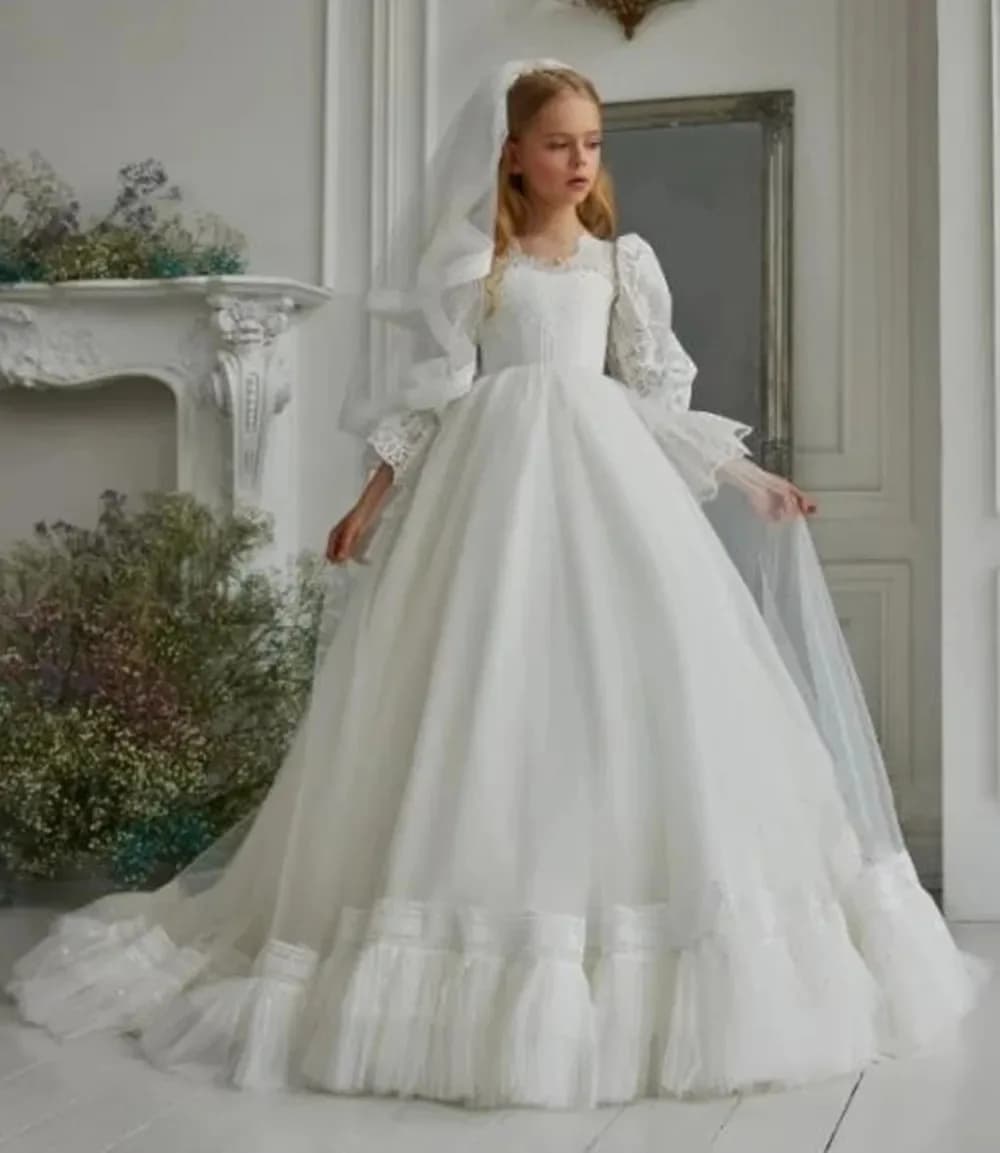 Elegant Tiered Flower Girl Dresses For Wedding Short Sleeves Tulle Glitter Sequined Appliques First Communion Ball Prom Gowns