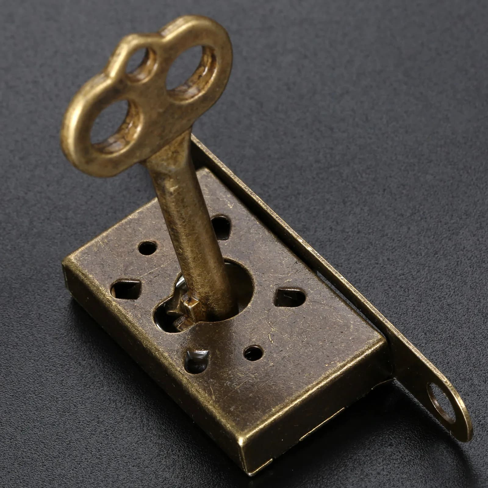 1 sets Classical Hardware Invisible Lock+Key w/screws Retro Buckle Latch Clasp Drawer Wood Jewelry Box Decor