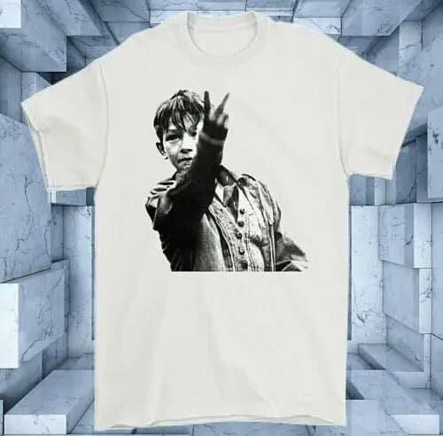 KES T-SHIRT, Billy Casper Classic Film Movie Finger Flip Two Fingers TEE TOP
