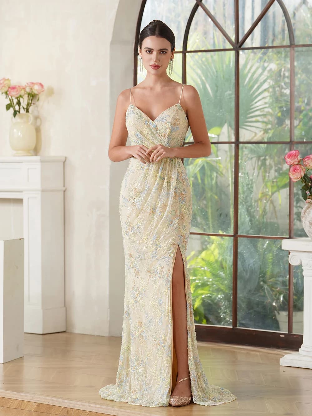 Light Green Embroidery Evening Dresses High Split V Neck Mermaid Spaghetti Straps Lace Beaded Appliques Formal Party Prom Gowns