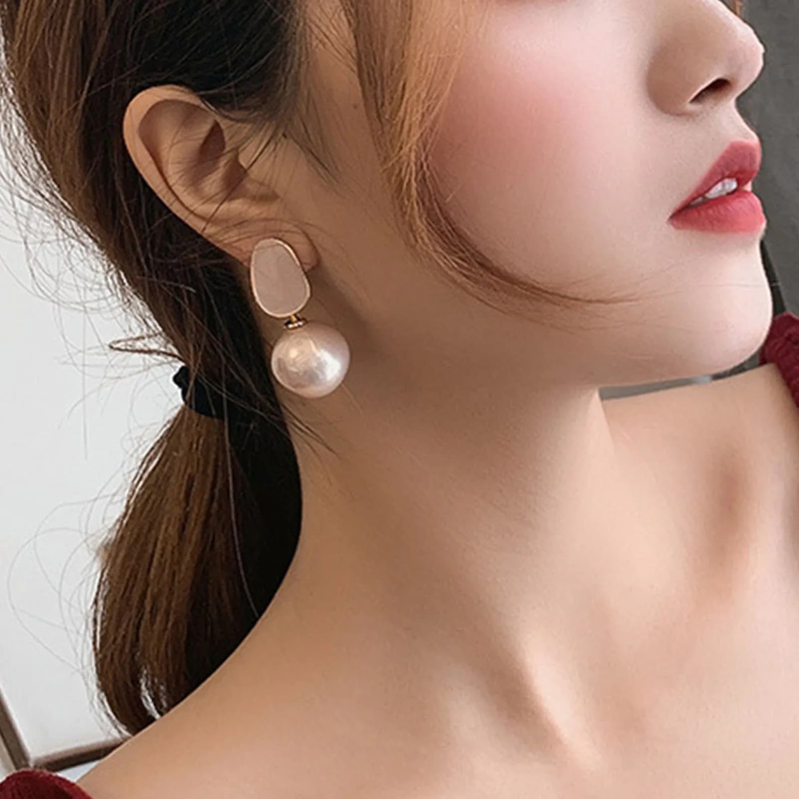 Trendy Pearl Earring For Women Simple Irregular Pearl Ear Rings Elegant Exquisite OL Style Girls Jewelry Ear Accessories