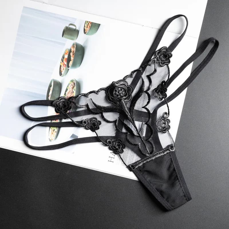 Sexy Hollow Out Perspective Women Underwear Lace Panties Embroidered G-string T Pants Fashionable Low Rise Female Thongs