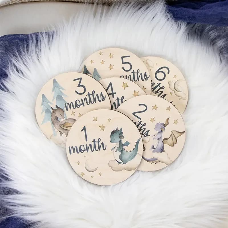Cartoon Dragon Milestone Card Baby Wooden Milestone Marker Photo Shoot Props Dragon Nursery Theme Commemorative Card