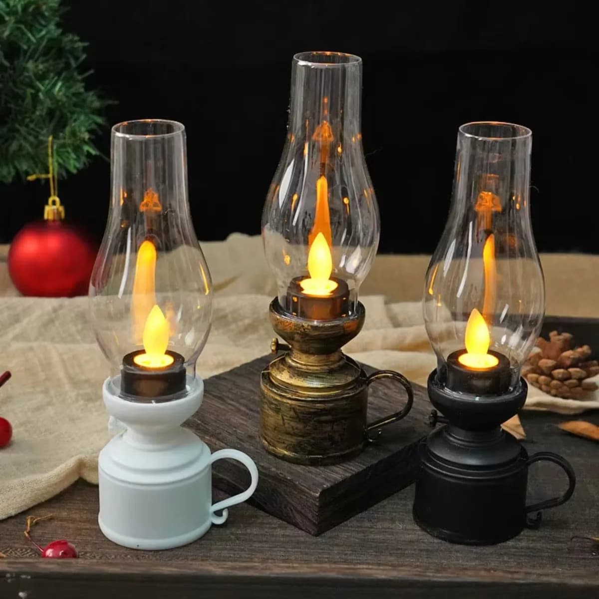 Vintage Lantern Retro Design LED Hanging Oil Lamp Battery Operated Decorative for Home Holiday Christmas Gifts Home Decor