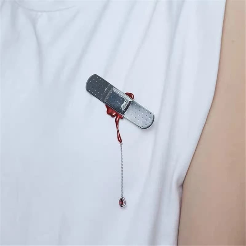 Punk Woundplast Brooch Bleeding Heart Brooch Pin Rhinestones Tassels Lapel Pin