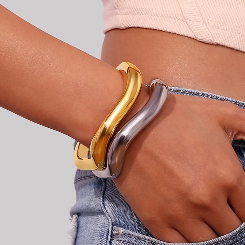 Fashion Big Cuff Bangles Bracelets Women Vintage Statement Plastic Geometric Open Bangle Hip Hop Punk Gold Silver Color Jewelry