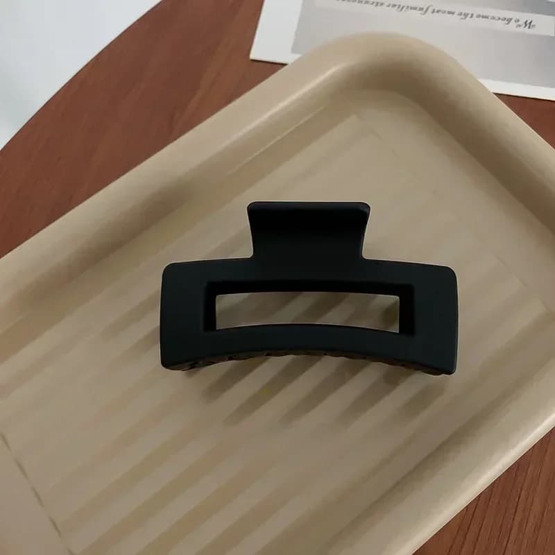 Acrylic Assorted Color Geometric Square Hair Claws for Women Simple Versatile Outdoors Sports Updo Shark Clips Charm Accessories