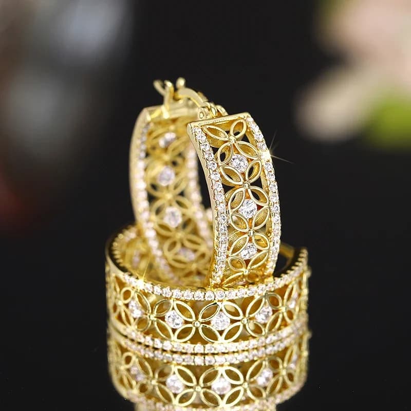 Huitan Hollow Flower Pattern Design Women's Hoop Earrings Luxury Gold Color Bridal Earrings Dazzling CZ Wedding Trendy Jewelry