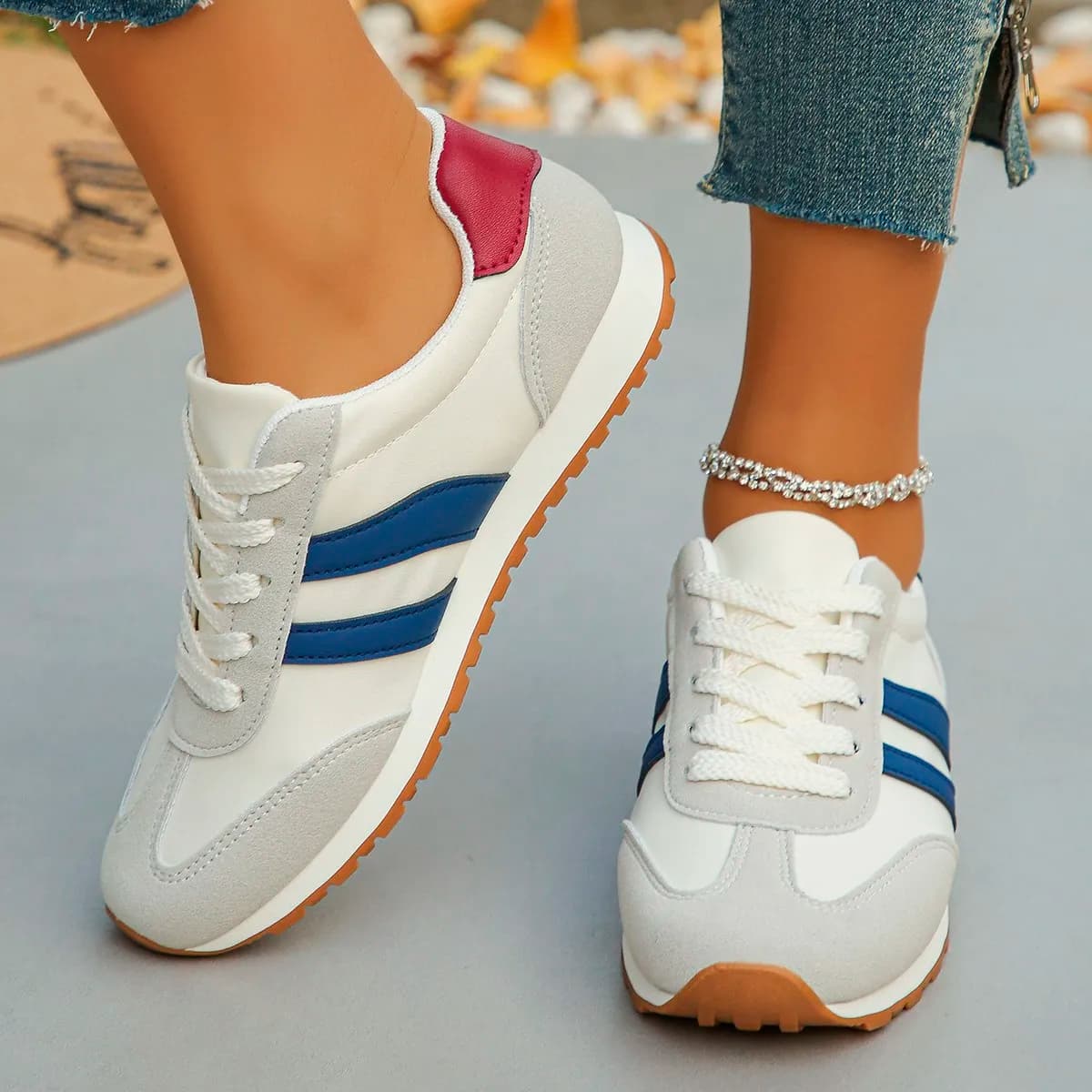 Women's Casual Lightweight Breathable Sport Shoes 2025 Spring Autumn New All-match Running Sneakers Zapatos De Mujer Tenis Jeans
