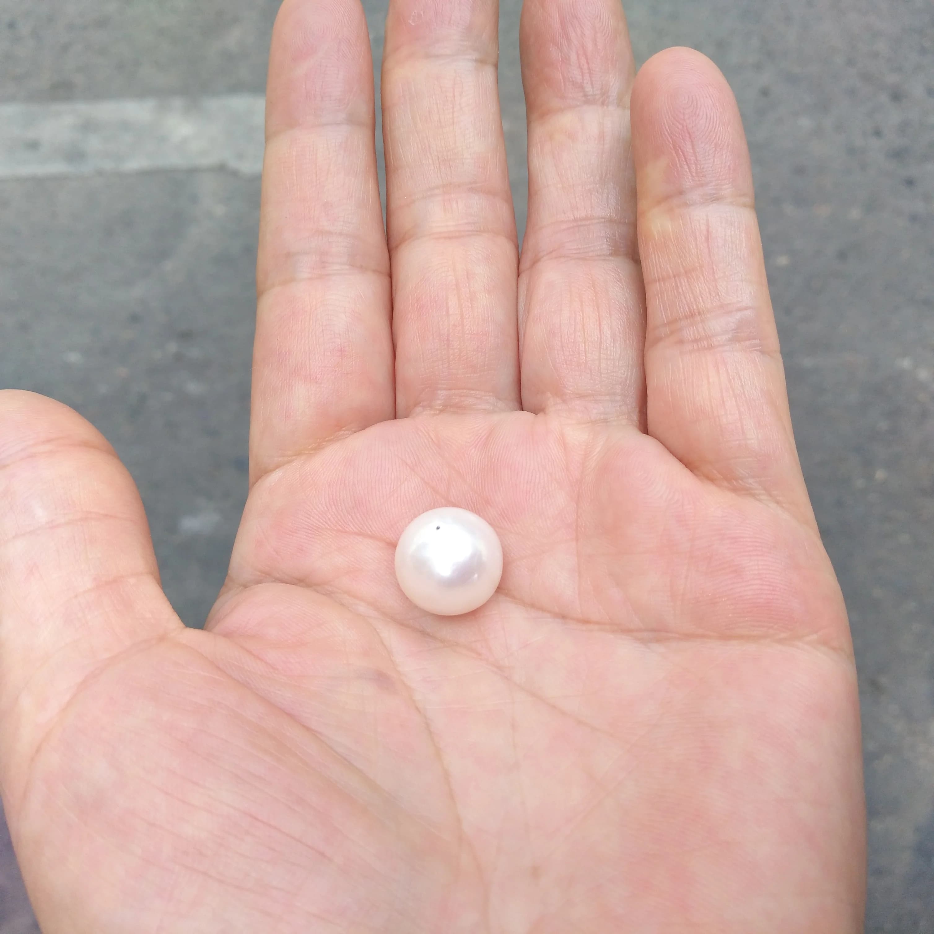 Gorgeous AAAAA 10-11 mm south sea round white loose pearl half drilled For customization, size,, please contact