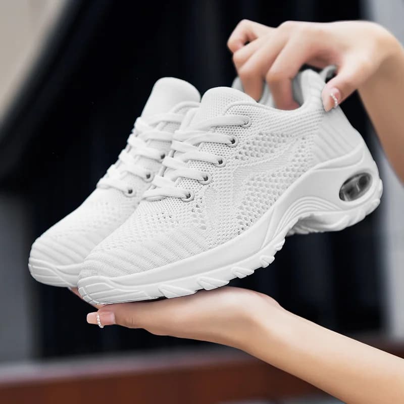 Women's Sports Shoes Summer Red Walking Large Breathable Tennis 2023 New Mesh Running Shoes Lightweight Flat Vulcanized Shoes