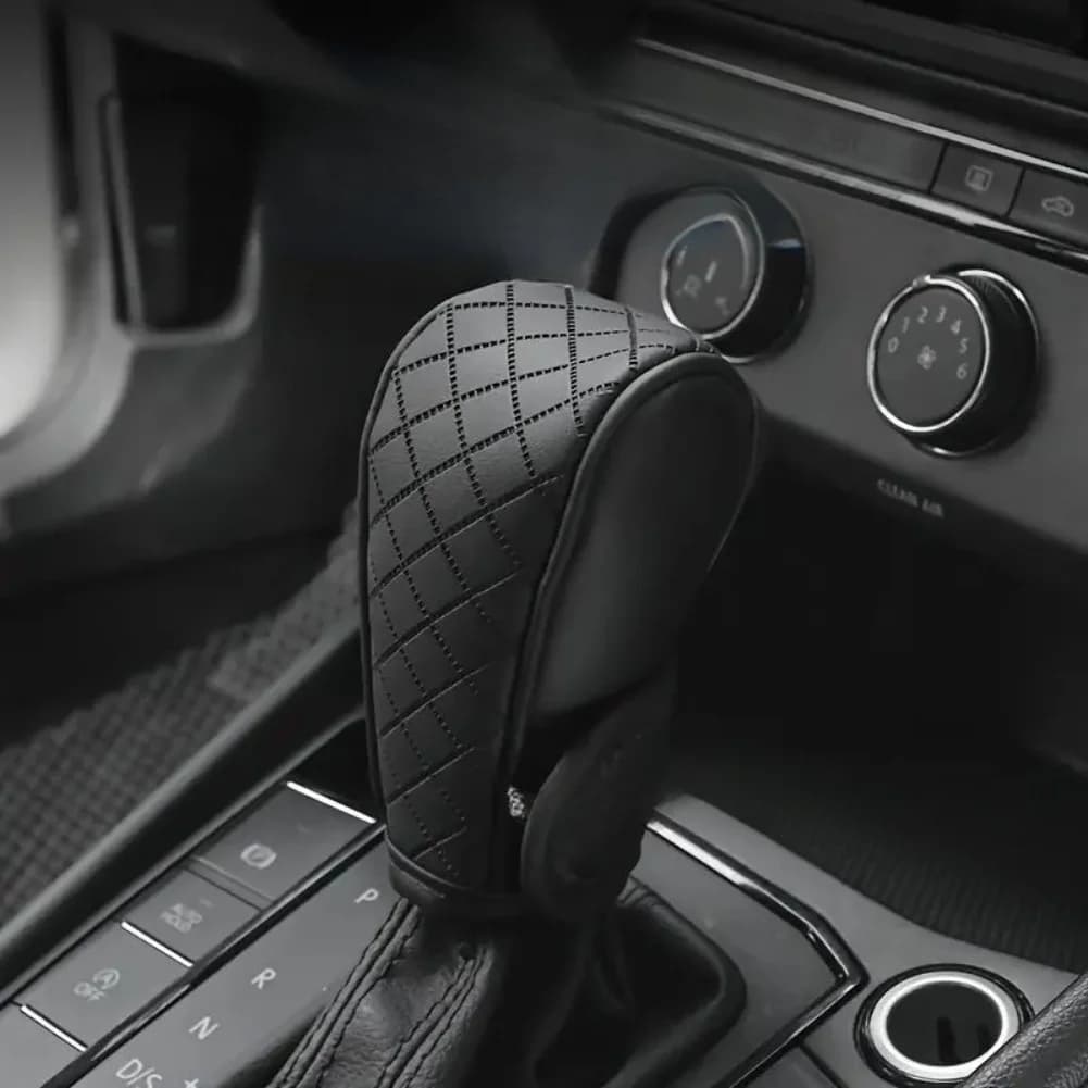 1pc Leather Gear Shift Cover Plaid Pattern Waterproof Breathable Gear Lever Cover Anti-Slip Grip For Car's Interior