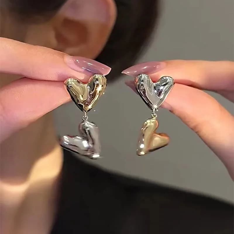 2024 New Fashion Punk Gold Sliver Color Heart Earring For Women Irregular Wing Asymmetry Metal Drop Earring Party Jewelry Gift