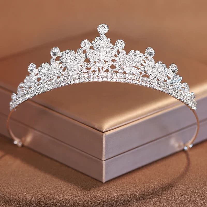 Bridal Headwear Full Of Exquisite Atmosphere Charming Fashion Silver-colour Ladies' Crown For Wedding