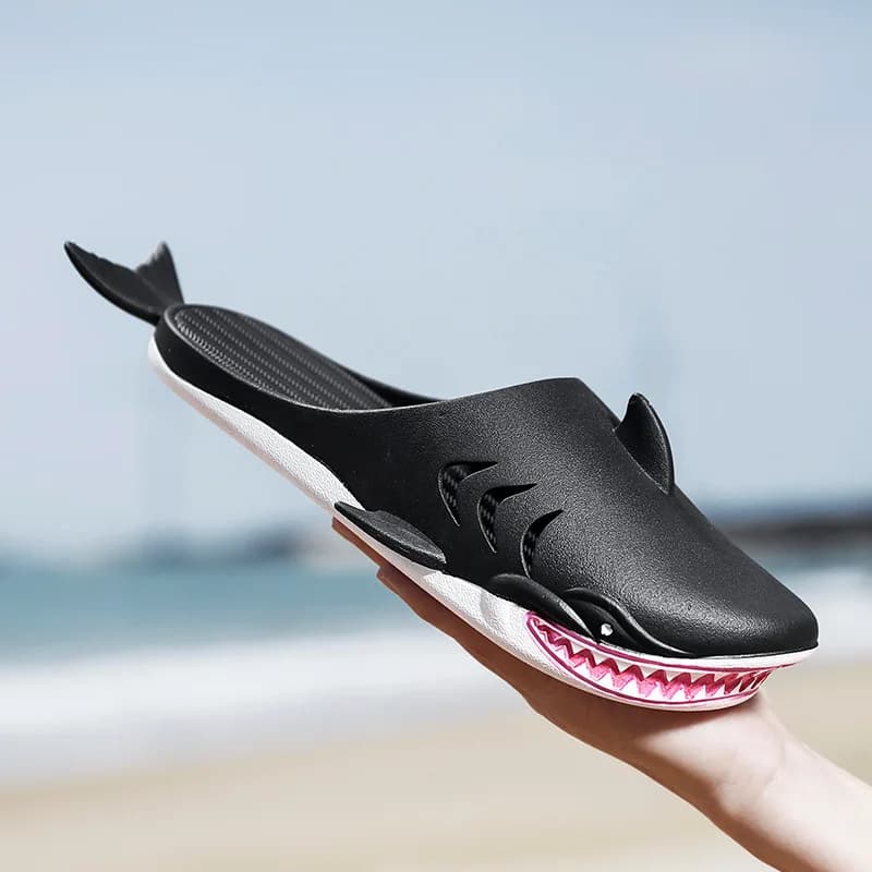 2025 New Cute Cartoon Men's and Women's Slippers Men's Summer Outdoor Wear Non-slip Home Beach Word Couple Sandals and Slippers