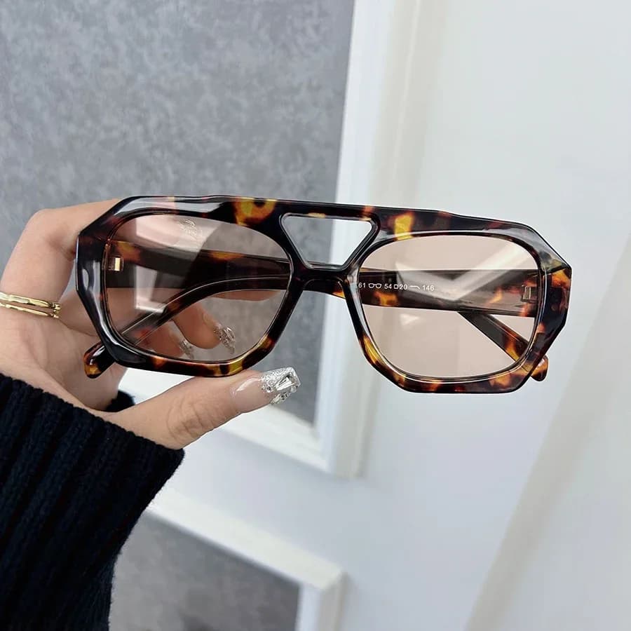 New Square Sunglasses Women Brand Designer Fashion Leopard Frame Sun Glasses Female Vintage Outdoor Shades Oculos De Sol