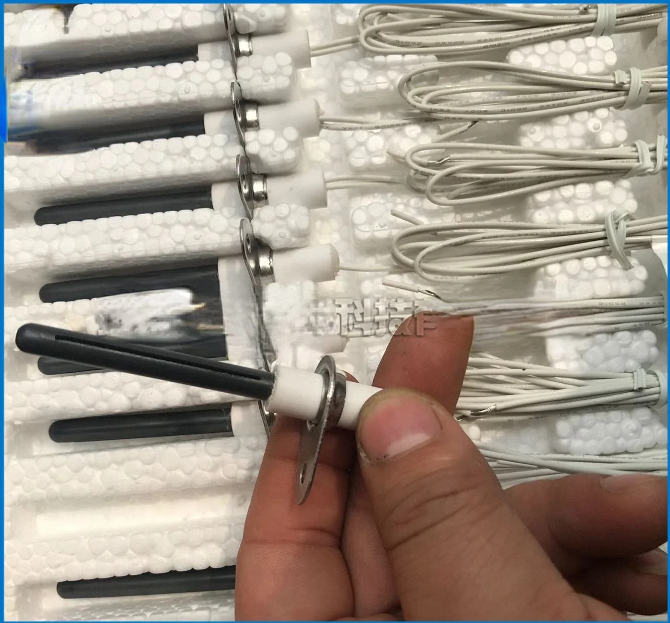 Hot Surface Igniter 220V Heating Head Silicon Nitride Igniter Silicon Nitride Ignition Rod