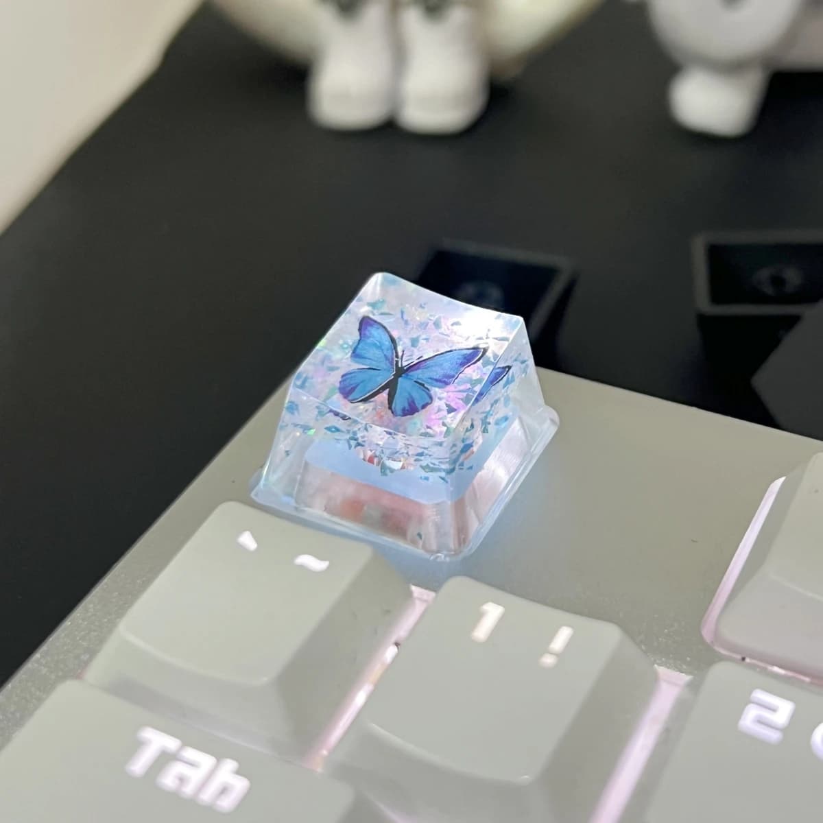 1Pcs New Best Selling Translucent Butterfly Keycaps Cross Axis Mechanical Keyboard Keycaps With Accessories R251