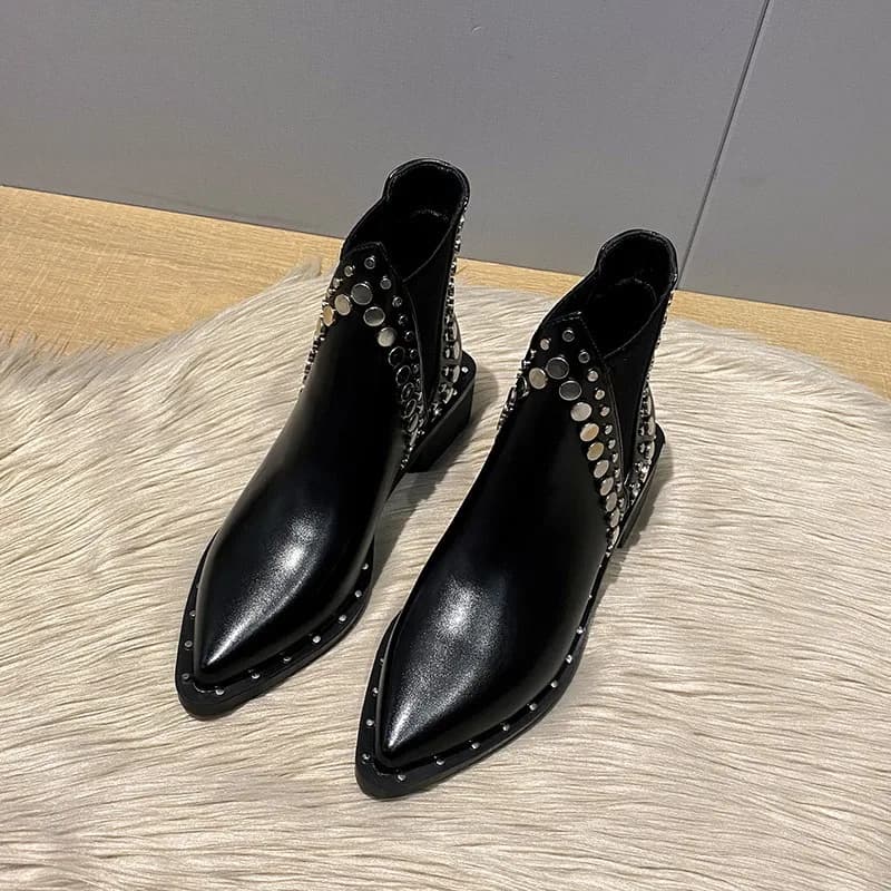 New British Style Thick Heel Leather Chelsea Short Boots Women Autumn Fashion Rivet Pointed Toe Mid Heels Ladies Motorcycle Boot
