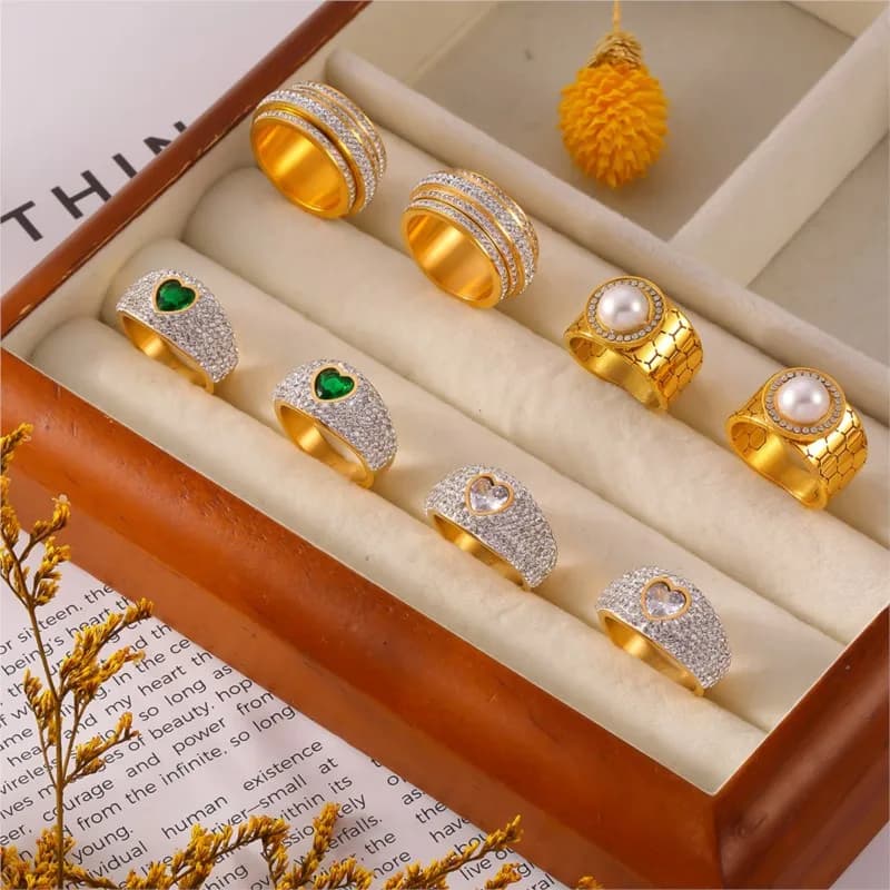 Elegant Fadeless Stainless Steel Rings For Women Gold Plated Inlaid Zircon Women's Finger Ring Girls Rings Luxury Woman Jewelry