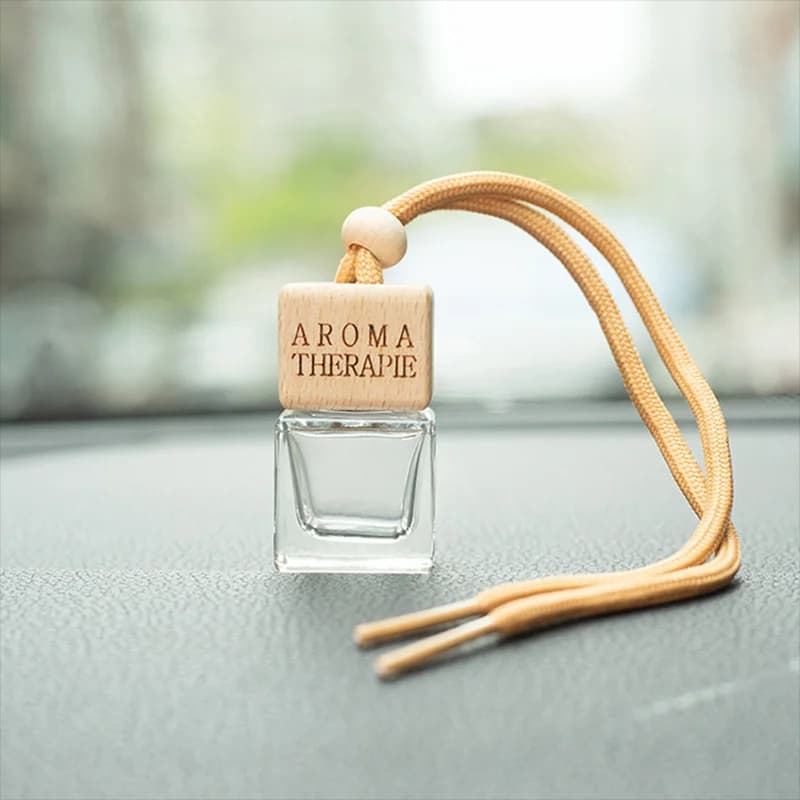 Wholesale Hanging Car Aroma Diffuser 8ml air freshener car hanging perfume bottles with wood cap