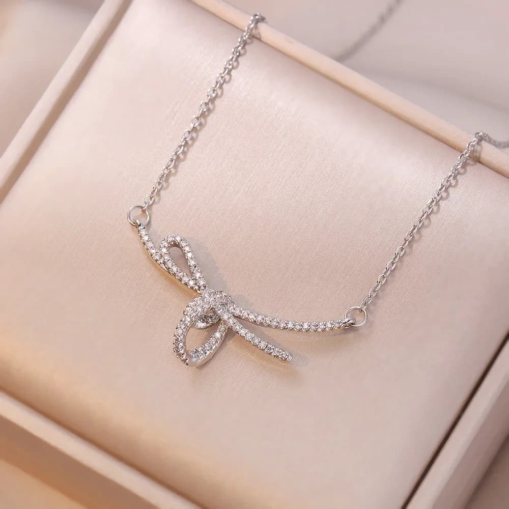 Fashion Sweet Necklace Inlaid with Rhinestone Bow Clavicle Chain Give Friends Girl Exquisite Gift Accessories