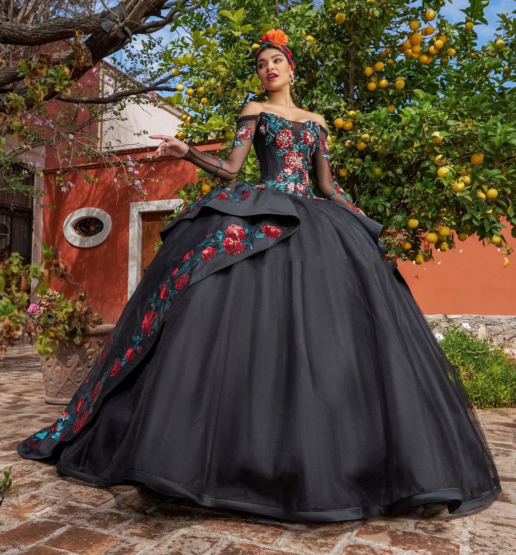 Black Charro Quinceanera Dresses Ball Gown Long Sleeves Tulle Appliques Pearls Mexican Sweet 16 Dresses 15 Anos