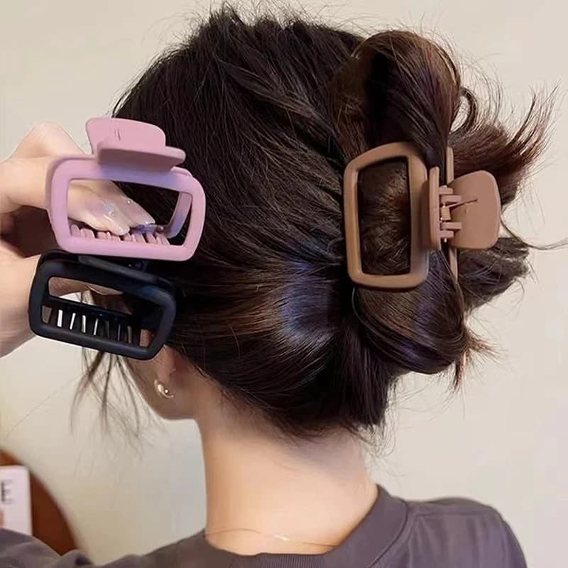 Plastic Hair Claw Clip Small Matte Color Hollowed Square Heart Geometric Shark Clips Hair Clip Women Hair Accessories