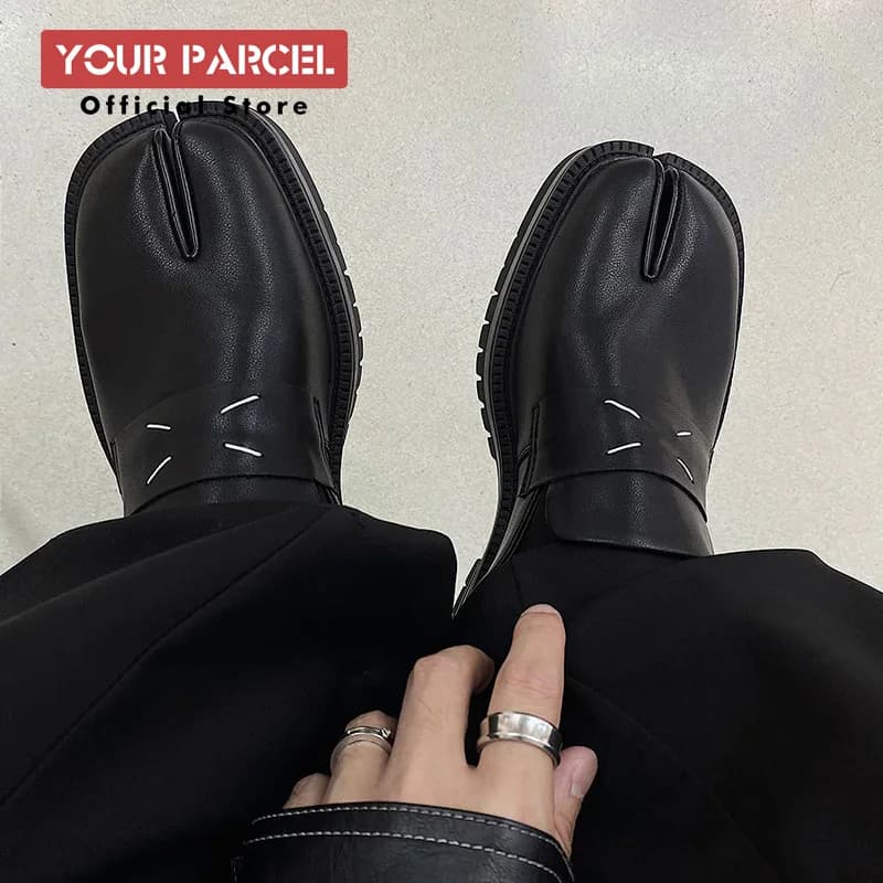 Loafer shoes for men leather thick soled low cut toe shoes with split toe design horseshoe shaped tabi shoe paint surface