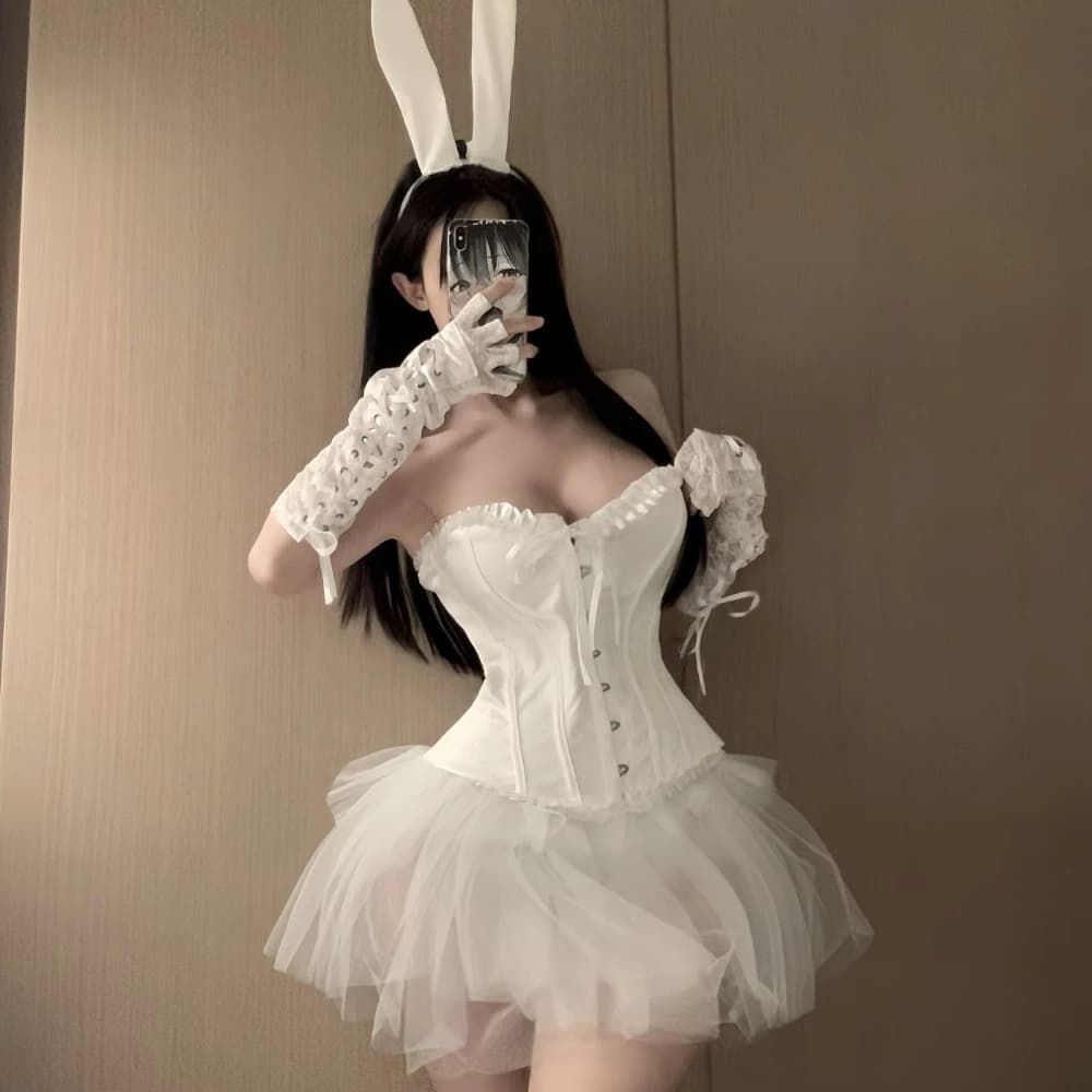 Sexy Bunny Girl Cosplay Rabbit Costumes Exotic Crotchless Student Uniform Set Europe Corset Topbridal Veil Shaping Body Suit