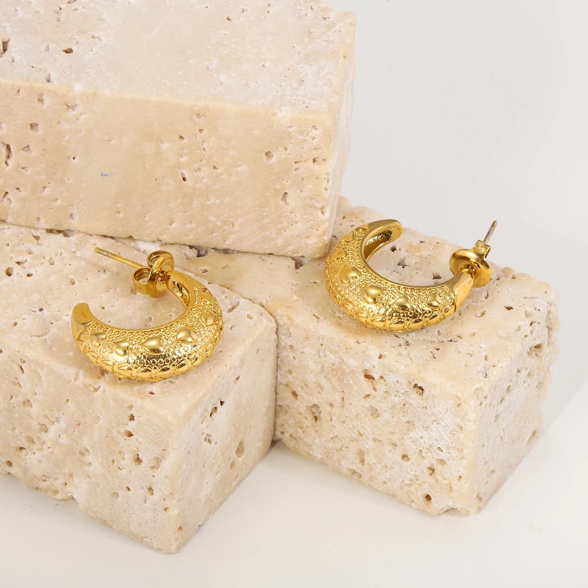 Stylish C-shaped 18K gold-plated stainless steel earrings are perfect for women's gifts