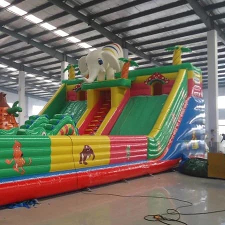 Factory price outdoor small courtyard lion inflatable bounce house bouncy castle inflatable castle with slide