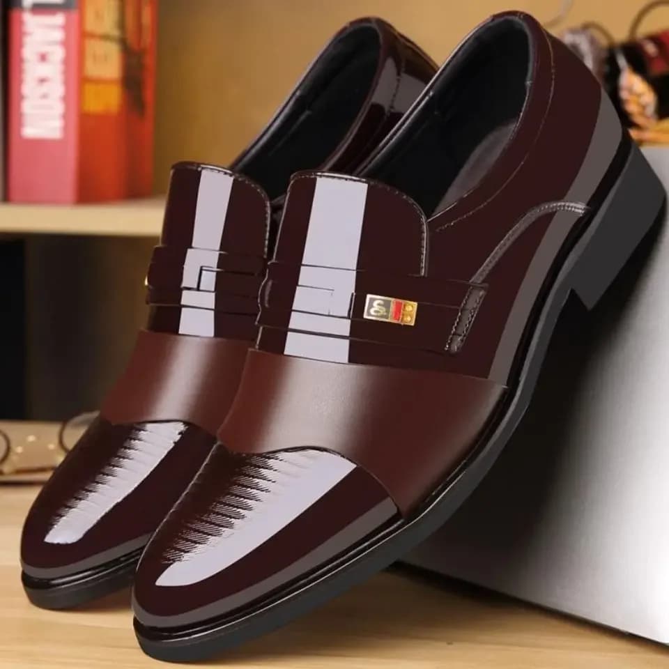 Spring Autumn New Style Men's Single Footwear Casual Business Shoes Solid Color Patent Leather Men Dress Wedding Sheos Non-slip