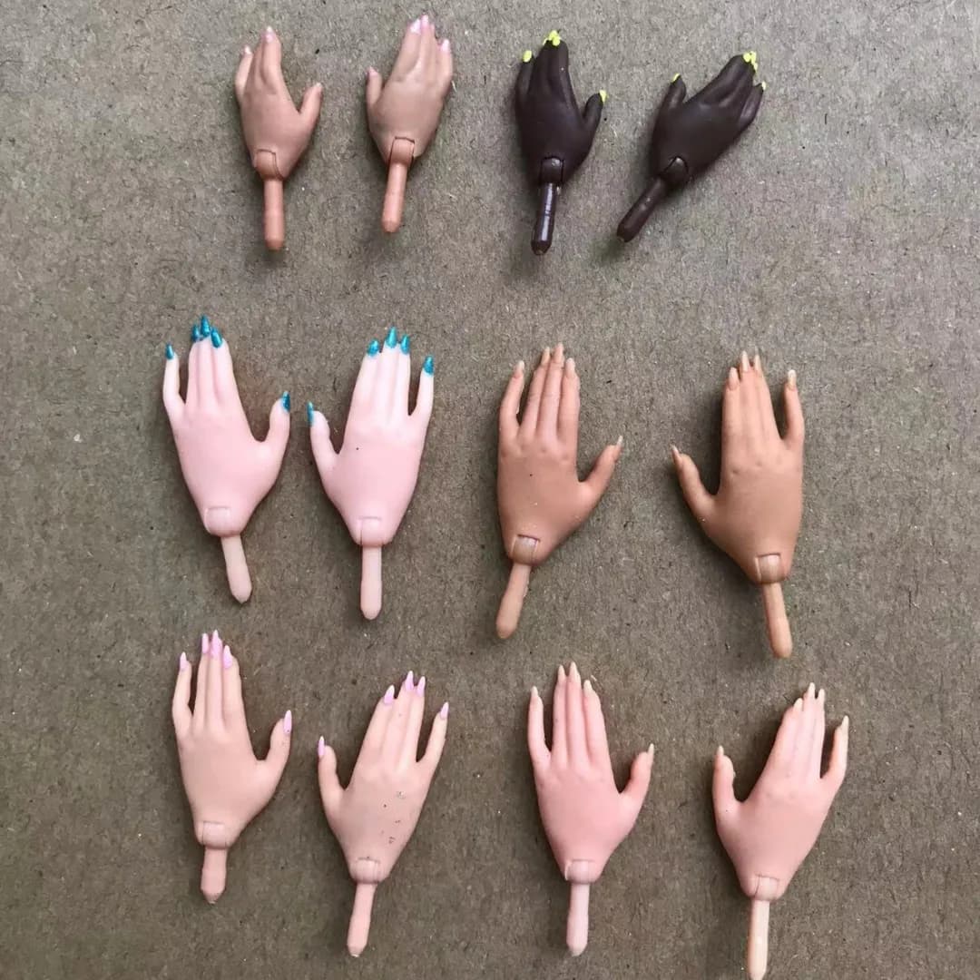 Fashion Sister Doll Replacement Hands White Brown Black Skin Doll Parts Original Doll Accessories 1/6 Doll Decorations