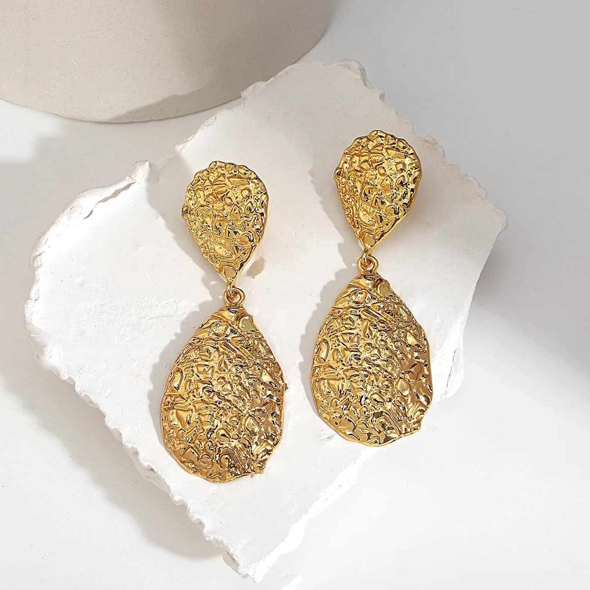 Freetry Vintage Wrinkle Double Water Drop Earrings for Women Retro Irregular Geometric Metal Statement Earrings Party Jewelry