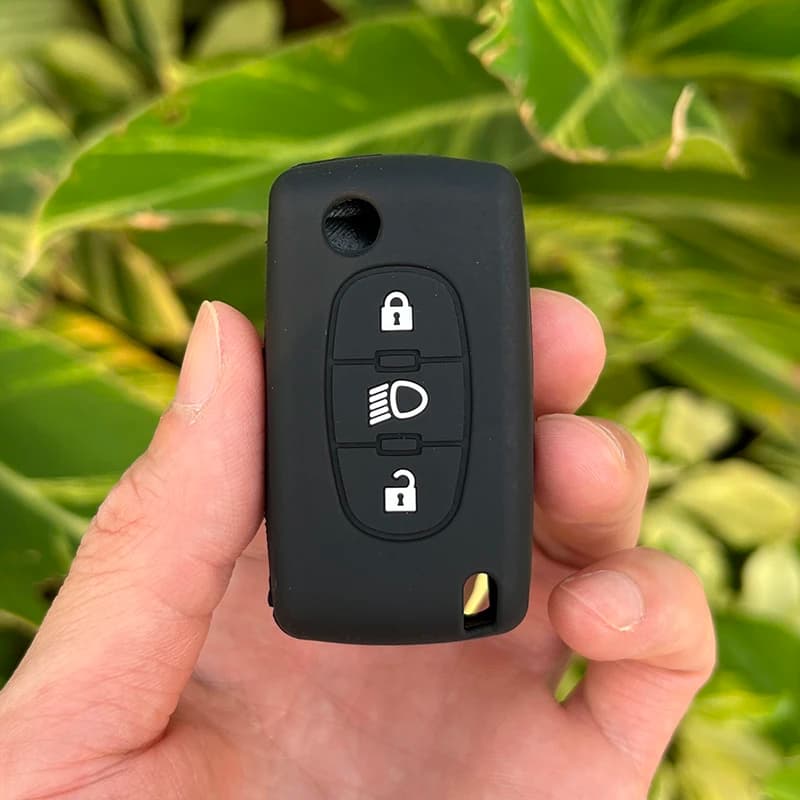 Silicone Car Key Cover for Citroen C4 2008 Picasso Berlingo C3 C5 X7 Xsara C6 C8 Folding 3 Button Key Case Cover Protection