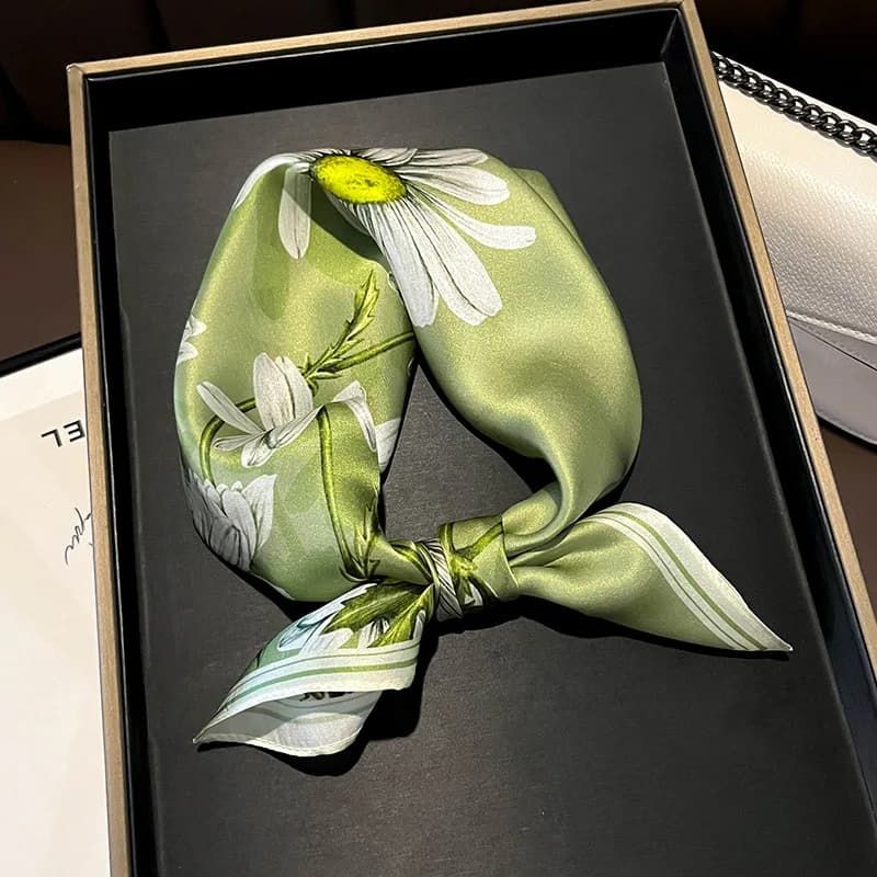 New 100% Natural Real Silk Scarf Women Print Neck Hairband Shawl Neckerchief Female Headband Bandana Square Scarves Wrap Hijab