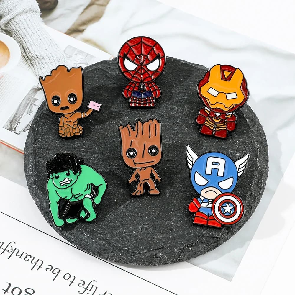 6 Pcs Creative Spider Man Brooch Set Handsome Robert Bruce Banner Hulk Enamel Pins Backpacks Clothing Jewelry Metal Badges Festi