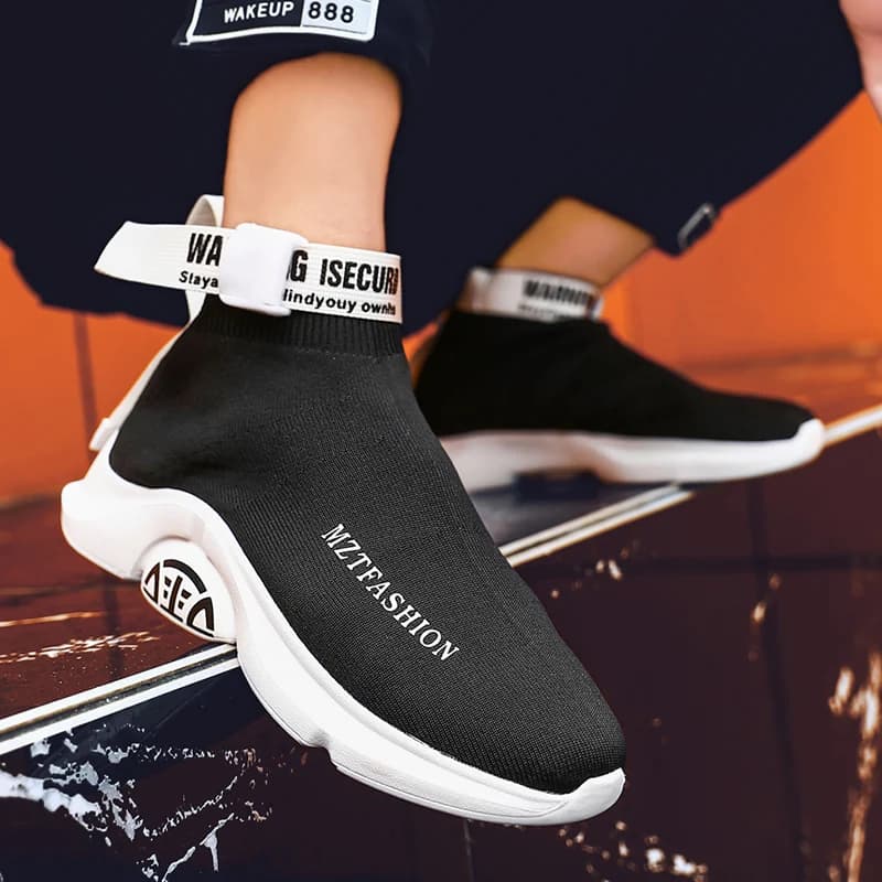 Men Casual Shoes High Top Hip Hop Socks Sneakers Men Shoes Breathable Lightweight Male Walking Footwear Zapatillas Hombre