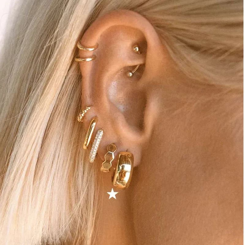 Classic Vintage Small Hoop Earrings Fashion - Men's and Women's Stainless Steel Thick Gold Huggie Hoop Earrings