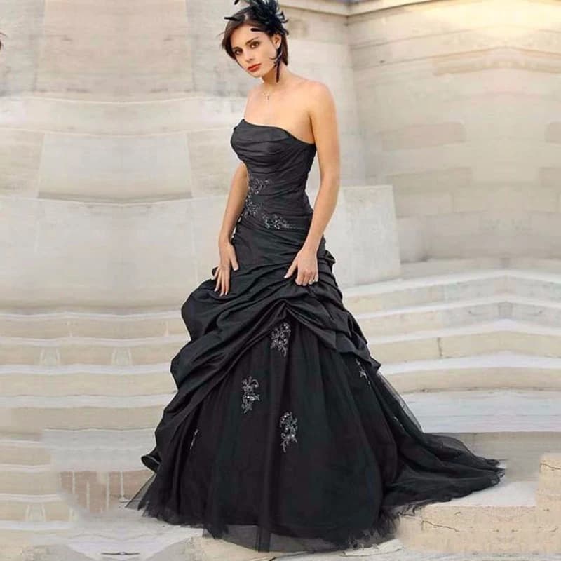 Gothic Black Mermaid Wedding Dress Strapless Taffeta Ruched Custom Made Vintage Bridal Gown