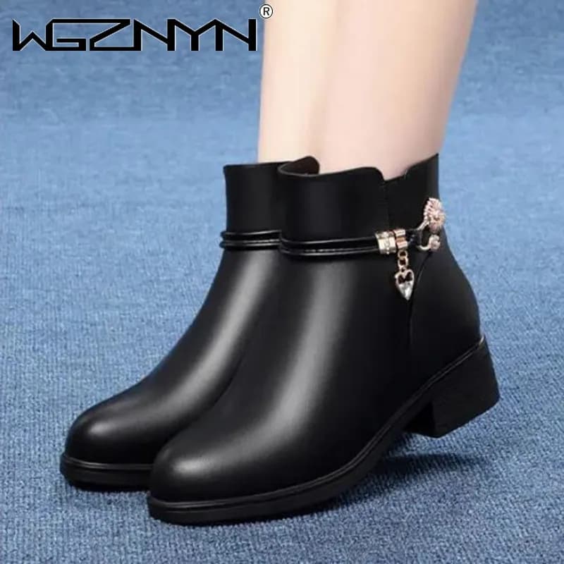 Fashion Soft Leather Mother Cotton Shoes Autumn Winter Middle Heel Rhinestone Womens Snow Boots Comfortable Soft Sole Short Boot