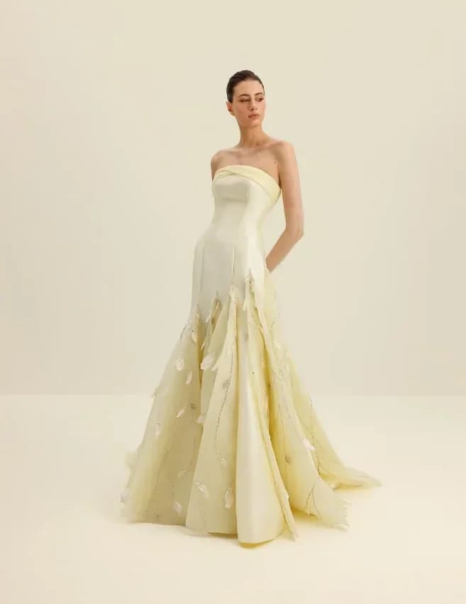 Customized Prom Dresses Yellow Tulle Tassel Feather Pleat A-line Strapless Long Dresses Retro Exquisite High quality Classic