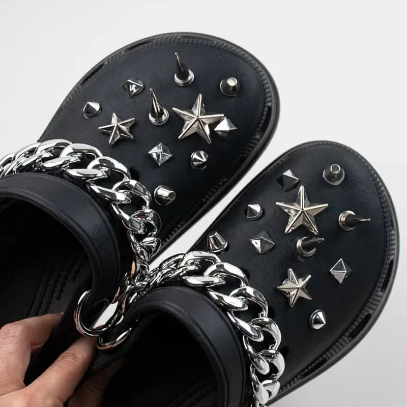 High Quality Fashion Metal Rivet Hole Shoe Charms Designer Vintage Clogs Shoe Accessories Trend All-match Charms DIY Punk Style