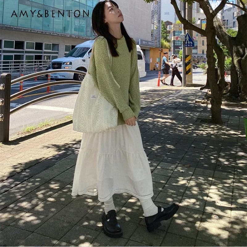 2024 New Hollow Flower Edge Long Short A Line White Half Body Cake Skirt For Woman